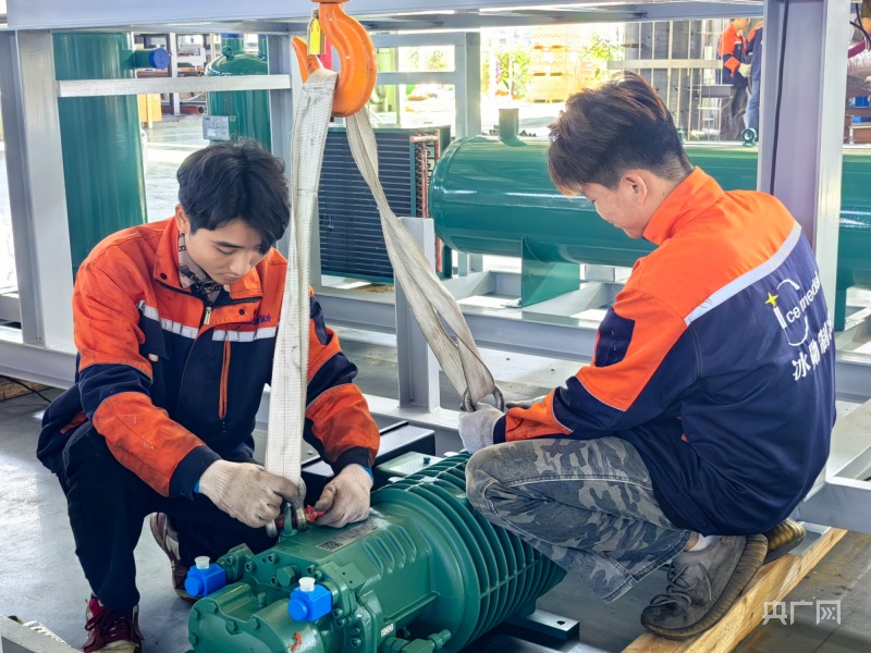 央廣網(wǎng)報(bào)道|直擊開工首日,元?dú)庵怠袄瓭M”